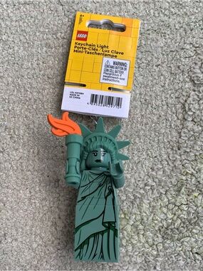 LEGO Statue of Liberty Minifigure Keychain Light